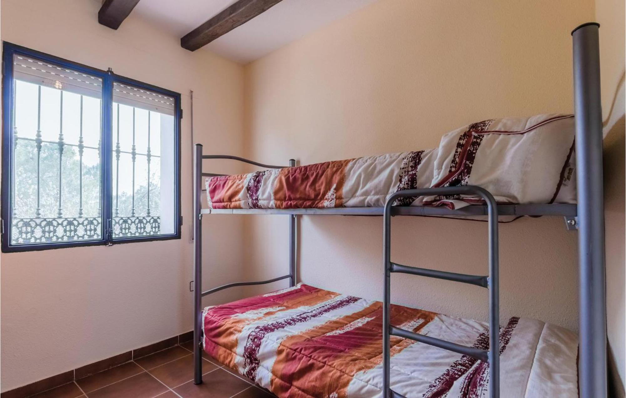 Gorgeous Home In Aldeaquemada With Swimming Pool Ngoại thất bức ảnh