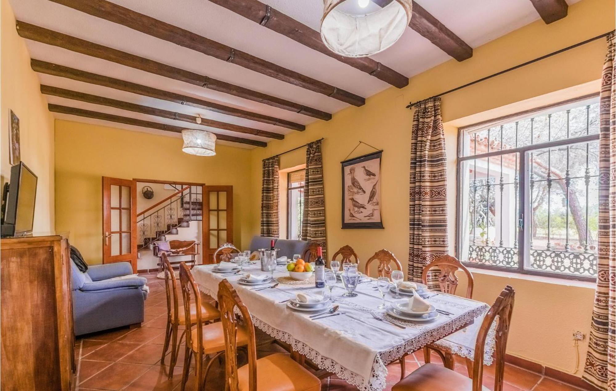 Gorgeous Home In Aldeaquemada With Swimming Pool Ngoại thất bức ảnh