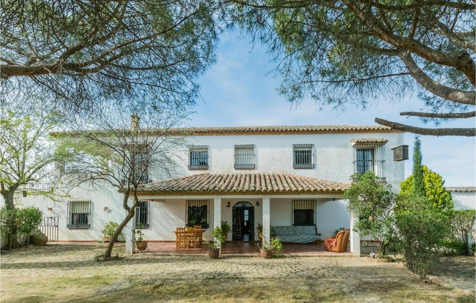 Gorgeous Home In Aldeaquemada With Swimming Pool Ngoại thất bức ảnh